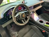 Porsche Taycan - Miniatura 13
