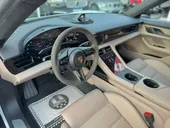 Porsche Taycan - Miniatura 8
