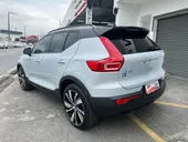 Volvo XC40 Recharge - Miniatura 10