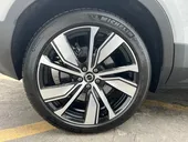 Volvo XC40 Recharge - Miniatura 12