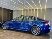 Tesla Model S - Miniatura 4