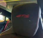 Porsche Taycan - Miniatura 16