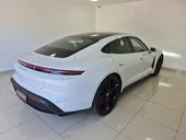 Porsche Taycan - Miniatura 3