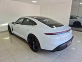 Porsche Taycan - Miniatura 4