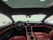 Porsche Taycan - Miniatura 6