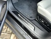 Porsche Taycan - Miniatura 10
