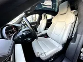 Porsche Taycan - Miniatura 18