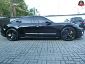 Porsche Taycan - Miniatura 4