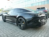 Porsche Taycan - Miniatura 8