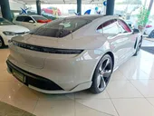 Porsche Taycan - Miniatura 6