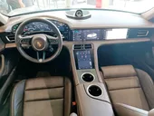 Porsche Taycan - Miniatura 8