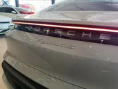 Porsche Taycan - Miniatura 16