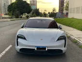 Porsche Taycan - Miniatura 2