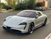 Porsche Taycan - Miniatura 3