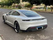 Porsche Taycan - Miniatura 5