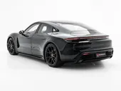 Porsche Taycan - Miniatura 3