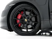 Porsche Taycan - Miniatura 6