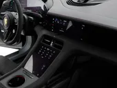 Porsche Taycan - Miniatura 10
