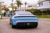 Porsche Taycan - Miniatura 3