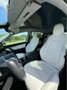 Tesla Model Y - Miniatura 13