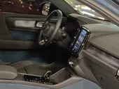 Volvo XC40 Recharge - Miniatura 17
