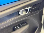 Volvo XC40 Recharge - Miniatura 16