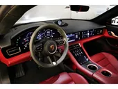 Porsche Taycan - Miniatura 13