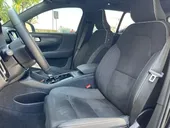 Volvo XC40 Recharge - Miniatura 10