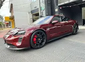 Porsche Taycan - Miniatura 11