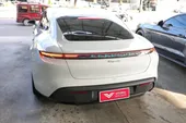 Porsche Taycan - Miniatura 5