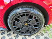 Porsche Taycan - Miniatura 13