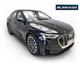 Audi E-tron - Miniatura 1