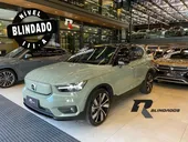 Volvo XC40 Recharge - Miniatura 1