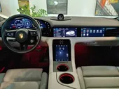 Porsche Taycan - Miniatura 10
