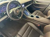 Porsche Taycan - Miniatura 11
