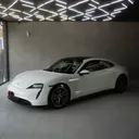 Porsche Taycan - Miniatura 1