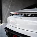Porsche Taycan - Miniatura 7
