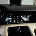 Porsche Taycan - Miniatura 12