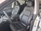 Tesla Model Y - Miniatura 8
