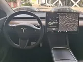 Tesla Model Y - Miniatura 11