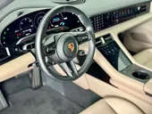 Porsche Taycan - Miniatura 3