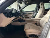 Porsche Taycan - Miniatura 15