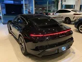 Porsche Taycan - Miniatura 5