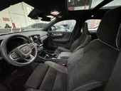 Volvo XC40 Recharge - Miniatura 12