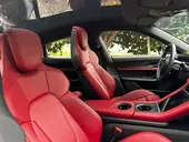 Porsche Taycan - Miniatura 18