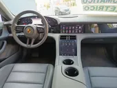 Porsche Taycan - Miniatura 9