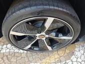 Porsche Taycan - Miniatura 12