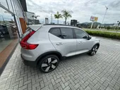 Volvo XC40 Recharge - Miniatura 4