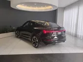 Audi E-tron - Miniatura 3
