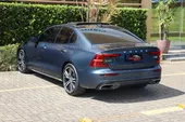 Volvo S60 T6 Plug-in Hybrid - Miniatura 6